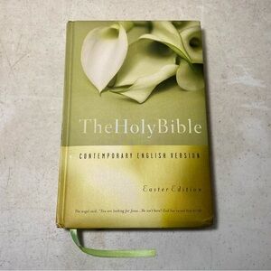 The Holy Bible Contemporary English Version Hardback Green Cover *Easter Edition